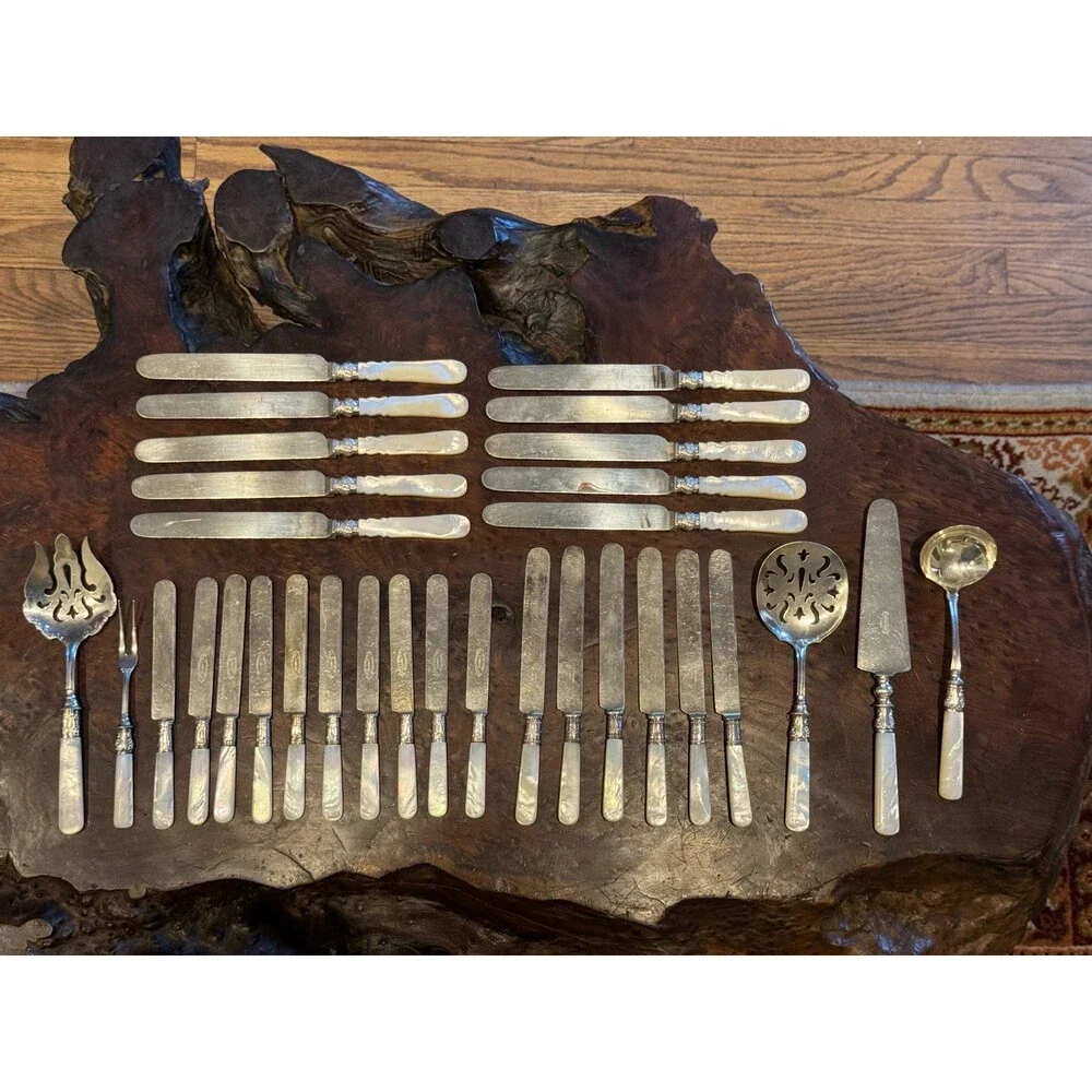 Antique Silver Plated Mother Of Pearl Lot Of 31 Pieces Knives & Serving Utensils